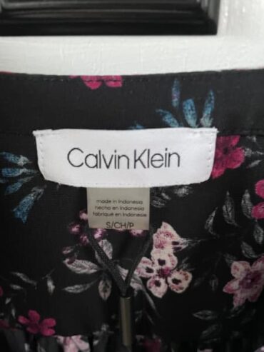 Ladies Calvin Klein floral blouse