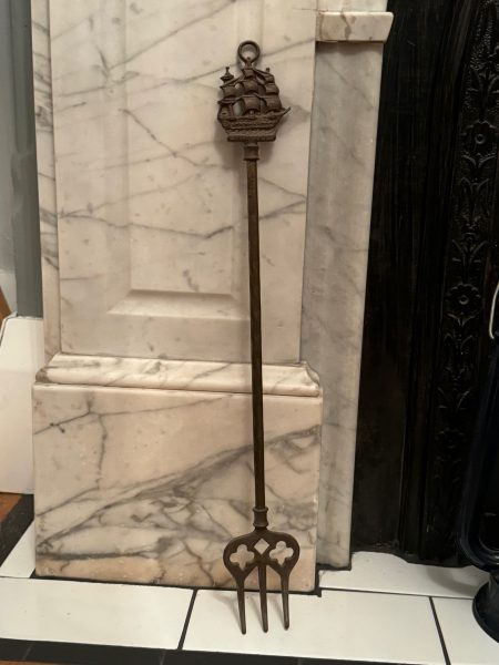 ANTIQUE MARSHMALLOW TOASTING FORK