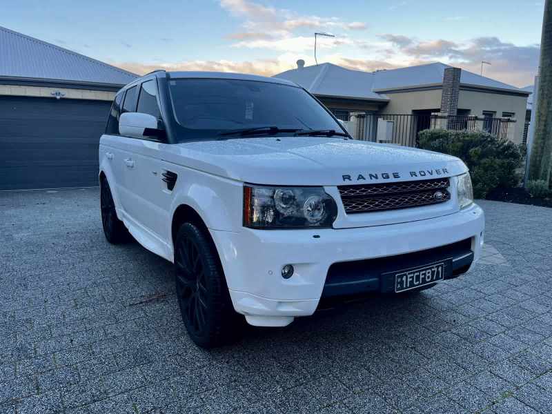 2011 RANGE ROVER SPORT 3.0 TDV6 LUXURY 6 SP AUTOMATIC 4D WAGON