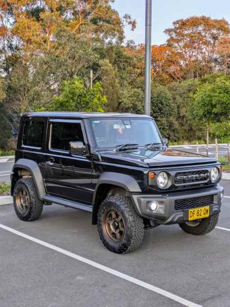 Suzuki Jimny Black 2023 (MT)