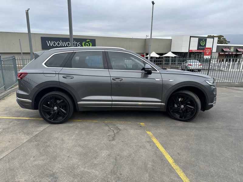 2019 VOLKSWAGEN TOUAREG 190TDI 8 SP AUTOMATIC 4D WAGON