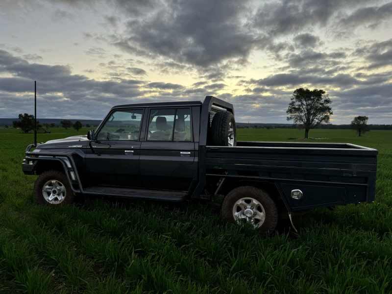 Toyota Landcruiser Ute GXL 4 door