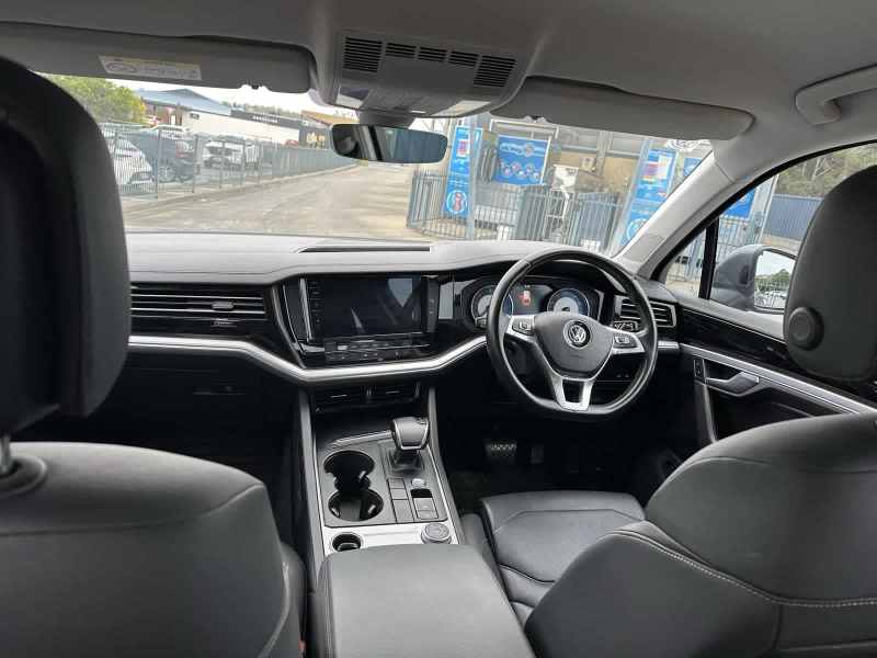 2019 VOLKSWAGEN TOUAREG 190TDI 8 SP AUTOMATIC 4D WAGON