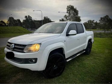 2014 VW Amarok TDI400 Highline 6-Speed Manual