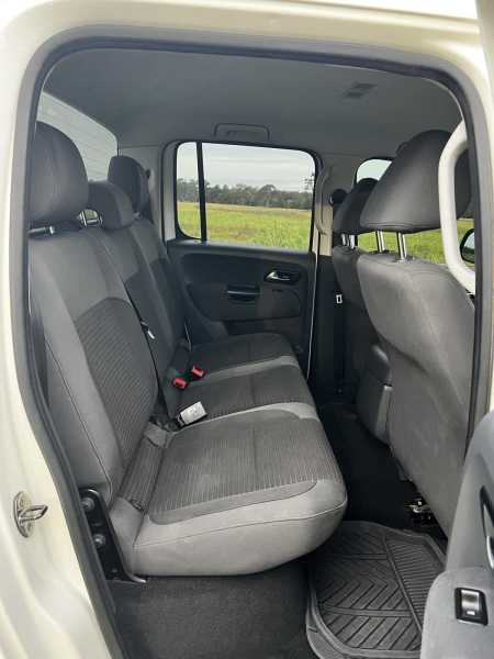 2014 VW Amarok TDI400 Highline 6-Speed Manual