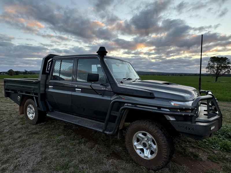 Toyota Landcruiser Ute GXL 4 door