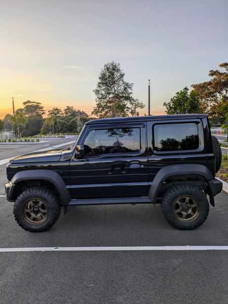 Suzuki Jimny Black 2023 (MT)