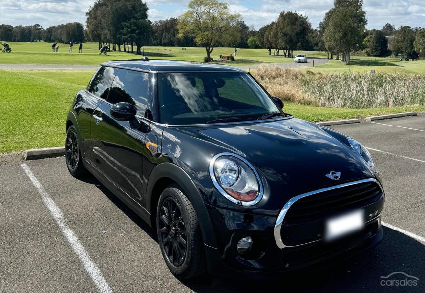 2016 MINI Hatch Cooper Auto