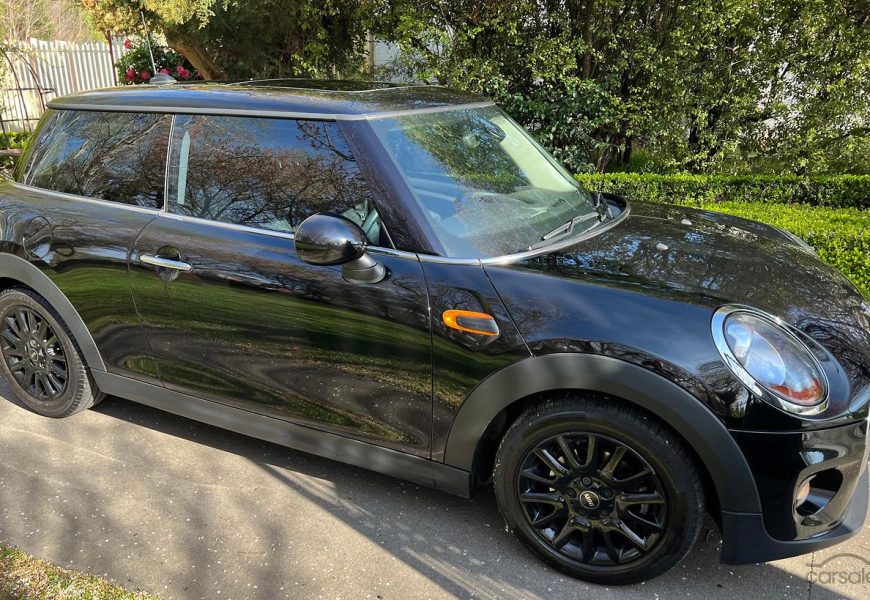 2016 MINI Hatch Cooper Auto