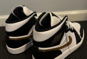 Jordan Men’s Black and White Trainers