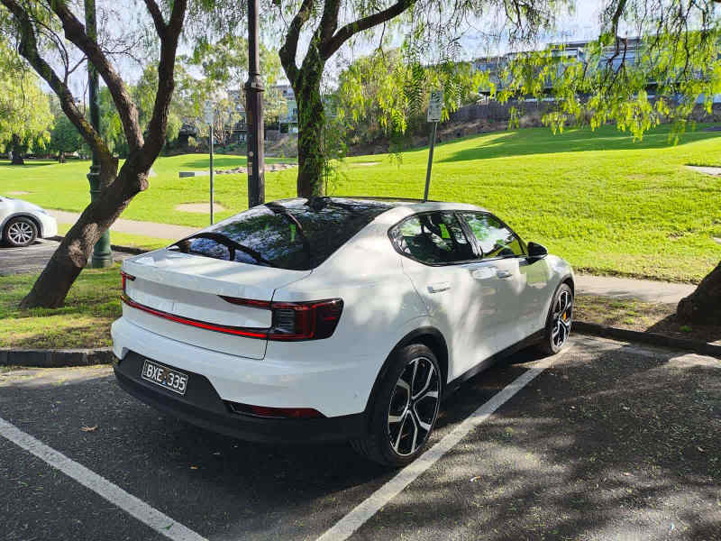 2022 POLESTAR 2 LONG RANGE DUAL MOTOR – Fully Loaded