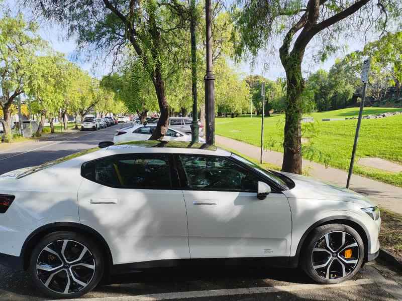 2022 POLESTAR 2 LONG RANGE DUAL MOTOR – Fully Loaded