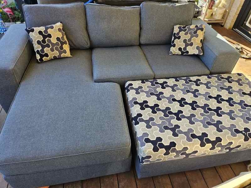 3 Seater Couch near to new