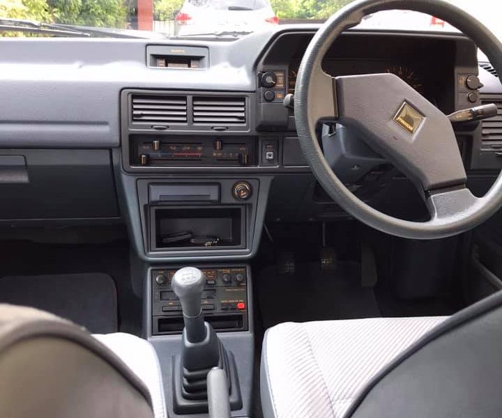 1986 Mazda 323 Super Deluxe