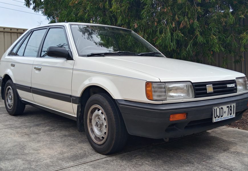 1986 Mazda 323 Super Deluxe