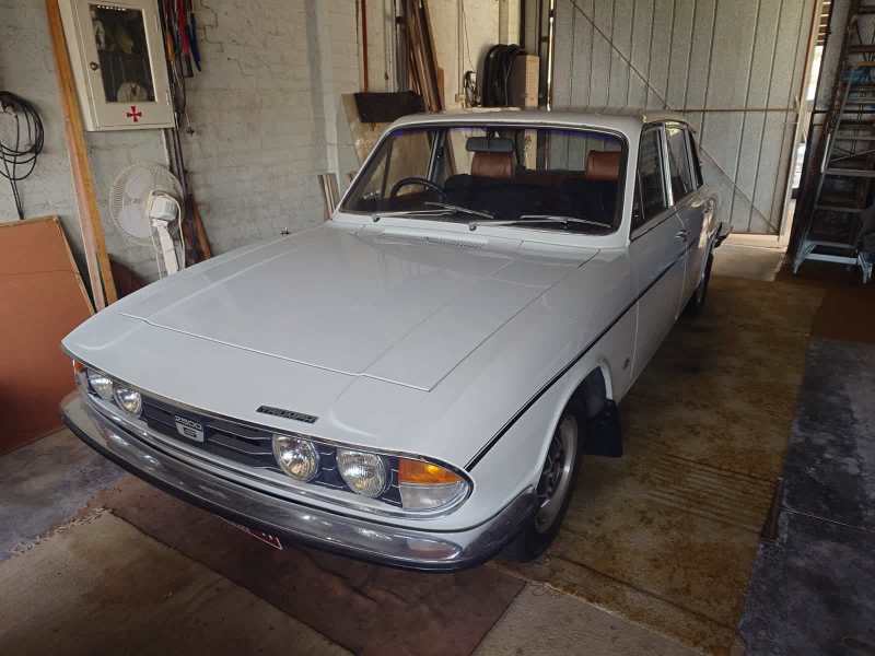 Triumph 1976 MK II 2500 S/TC 3 SP AUTOMATIC 4D SEDAN