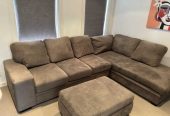 4/5 Seater Brown lounge