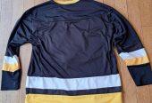 NHL Men’s Black and Yellow Top