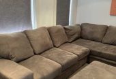 4/5 Seater Brown lounge