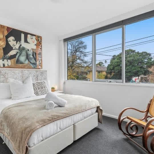 Apartment Sublet : $699pw,10 weeks, bills included, furnished, St Kilda